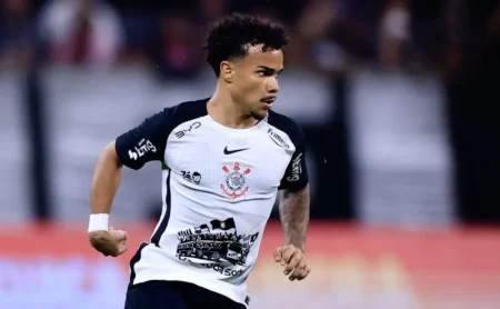 Kaio César continua como desfalque do Corinthians contra o Flamengo, e situação preocupa