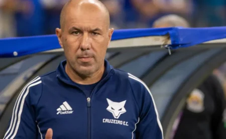 Leonardo Jardim integra lista de técnicos estrangeiros do Flamengo