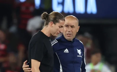 Leonardo Jardim planeja primeira alteração no Flamengo e Luiz Araújo terá mais oportunidades