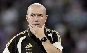 Leonardo Jardim fala sobre o Cruzeiro antes de jogo no Brasileirão: “Espero quebrar isso” Leonardo Jardim fala sobre o Cruzeiro antes de jogo no Brasileirão: “Espero quebrar isso”