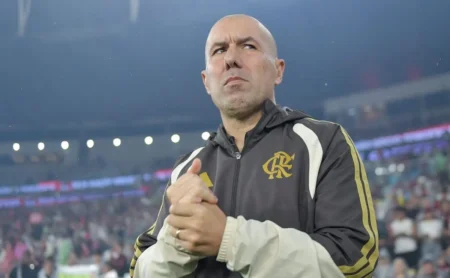 Leonardo Jardim acerta na leitura tática e valoriza jogadores do Flamengo