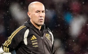 Leonardo Jardim, técnico do Flamengo, é o segundo mais bem pago do país, atrás apenas de Abel Ferreira.