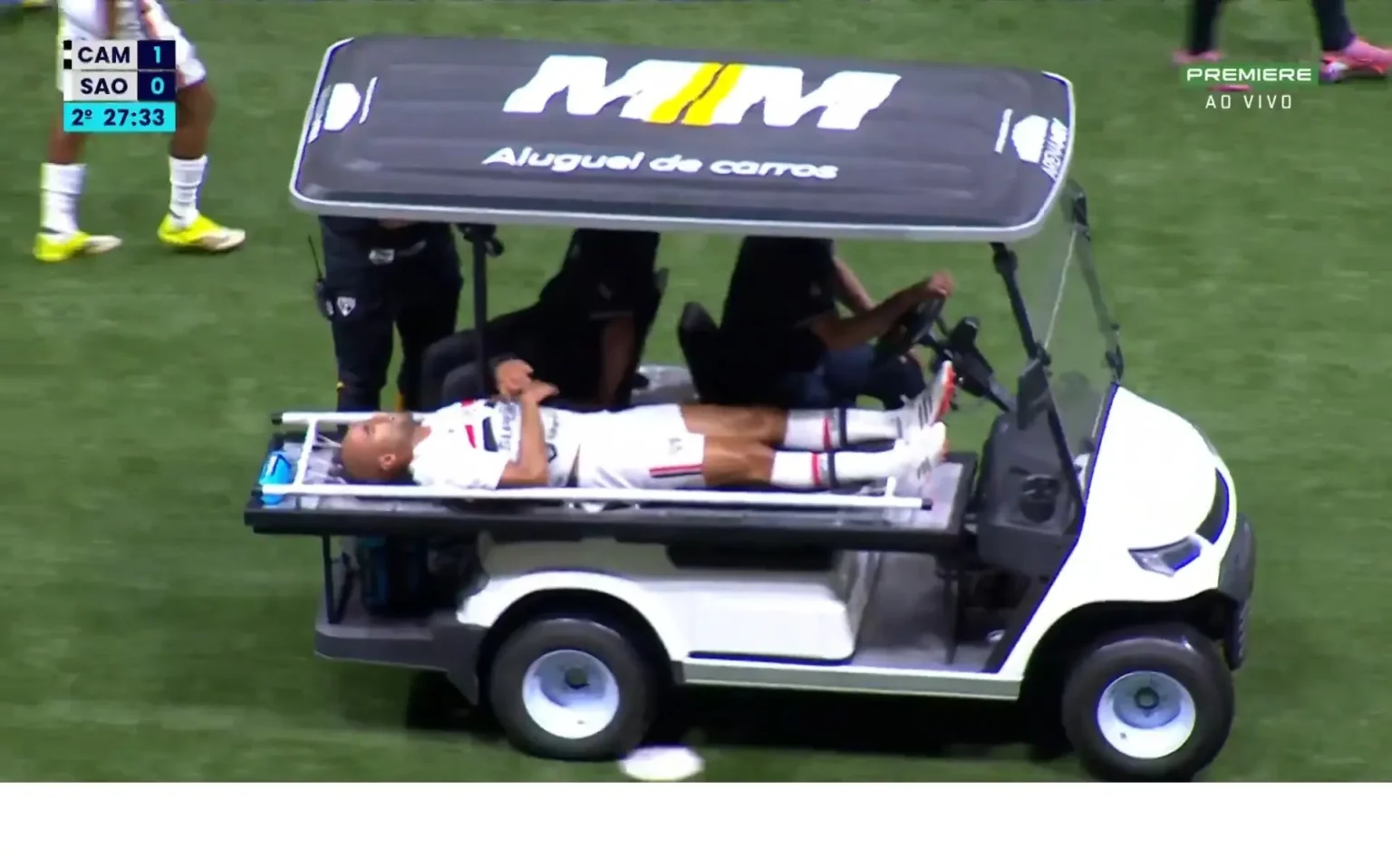 Lesão tira Lucas de jogo após promissor início no São Paulo