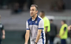 Léo Condé fala sobre fase do Remo antes de enfrentar o Flamengo no Maracanã: “Precisamos pontuar”