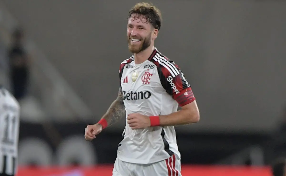 Léo Pereira: Decisivo no ataque e seguro na defesa, herói na vitória do Flamengo no clássico Léo Pereira: Decisivo no ataque e seguro na defesa, herói na vitória do Flamengo no clássico