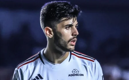 Lucas Beraldo: Transferência para o Palmeiras descartada por Bruno Andrade