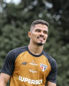 Lucas Ramon: São Paulo inicia preparação para o clássico contra o Palmeiras