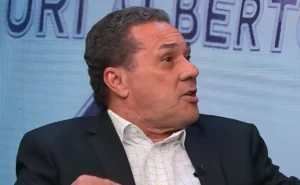 Luxemburgo analisa crise do Flamengo e detalha erro de Filipe Luís: “Está sem ritmo de jogo” Luxemburgo analisa crise do Flamengo e detalha erro de Filipe Luís: “Está sem ritmo de jogo”