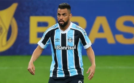 Maicon, ídolo do Grêmio, acertou previsão sobre alerta a Luís Castro antes da derrota para o Vasco