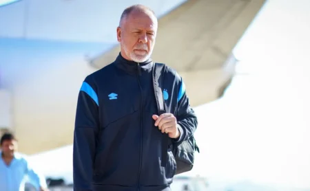 Mano Menezes convoca Noriega, do Grêmio, para a seleção peruana em sua estreia.