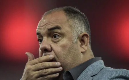 Marcos Braz avalia futuro de Gonzalo Plata no Flamengo e critica: “É um bom jogador”
