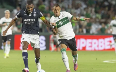 Marllon, zagueiro do Remo, projeta jogo contra o Flamengo e elogia o rival: “É muito difícil”