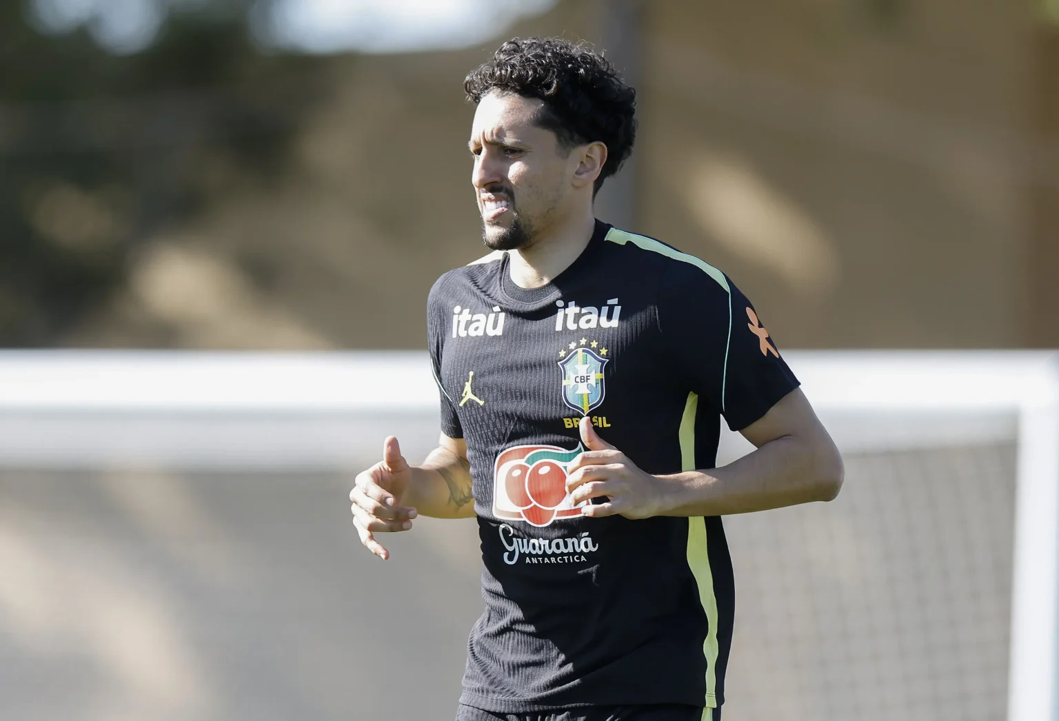 Marquinhos é preservado em treino da Seleção; Rivaldo visita e reencontra Ancelotti Marquinhos é preservado em treino da Seleção; Rivaldo visita e reencontra Ancelotti