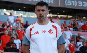 Maurício Saraiva questiona possível improvisação de Braian Aguirre na lateral do Inter na final do Gre-Nal