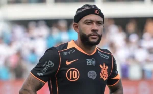 Memphis Depay quebra jejum de dez jogos no Corinthians e evita pior marca desde o Lyon. Memphis Depay quebra jejum de dez jogos no Corinthians e evita pior marca desde o Lyon.