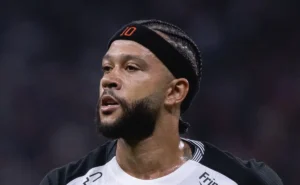 Memphis Depay em crise no Corinthians e fora da estreia na Libertadores