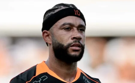 Memphis e Gabriel Paulista: situações definidas e ausências contra a Chapecoense nesta quinta-feira (19)