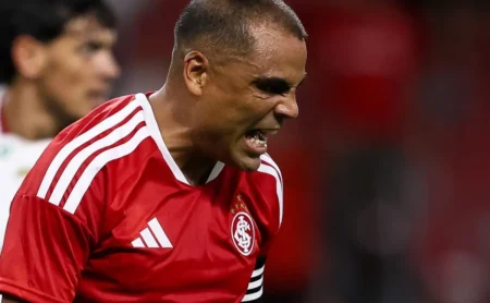 Mercado se revolta com título do Grêmio e acusa: “Fomos roubados em casa”