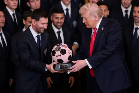 Messi e Inter Miami se encontram com Donald Trump na Casa Branca