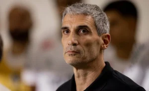 Milton Neves critica demissão de Vojvoda e alerta Cuca sobre futuro no Santos: “Risco de vida curta”