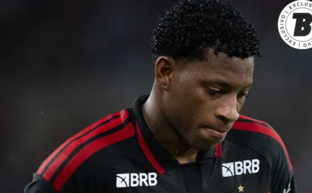 Minutagem de Plata despenca quase 90% no Flamengo com a chegada de Leonardo Jardim