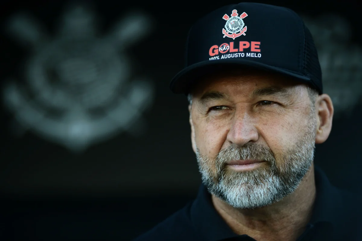 MP solicita arquivamento de investigação sobre uso de cartões do Corinthians por Augusto Melo