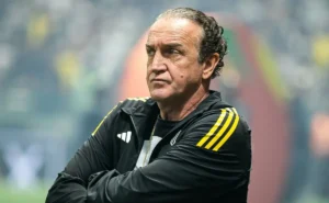 Negociação com Cuca no Santos segue em discussão, apesar de insatisfação de Marcelo Teixeira com vazamentos