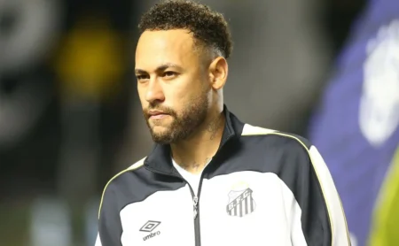 Neymar é ausência no treino tático do Santos e se dedica a reforço muscular no CT Rei Pelé