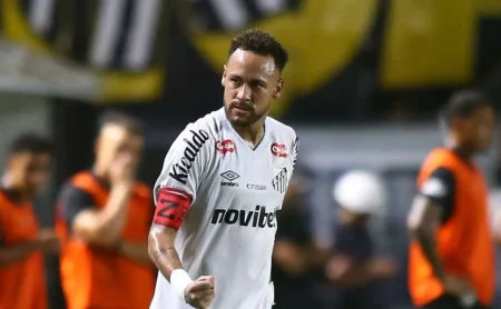 Neymar e Lucas Veríssimo são reforços do Santos contra o Corinthians no Brasileirão