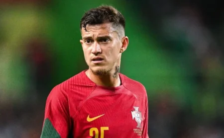 Otávio impõe condição e exige R$ 19,5 milhões por ano para fechar com o Flamengo