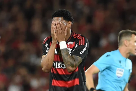Paixão por Filipe Luís e futuro incerto de Plata no Flamengo após a Copa do Mundo