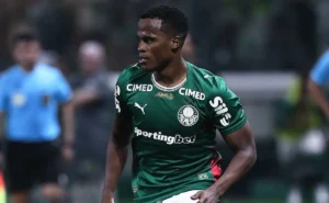 Palmeiras conta com Jhon Arias para vencer o São Paulo e manter a liderança do Brasileirão
