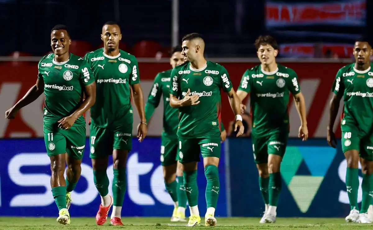 Palmeiras empata com o São Paulo e amplia sua vantagem no histórico do Choque-Rei Palmeiras empata com o São Paulo e amplia sua vantagem no histórico do Choque-Rei