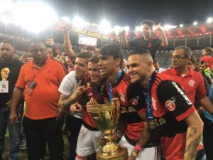 Paquetá busca repetir título pelo Flamengo e acabar com a seca no retorno
