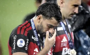 Paquetá, do Flamengo, demonstra preocupação com ausência na Seleção e prioriza sequência para a Copa