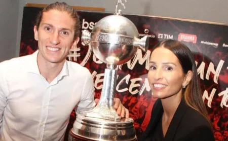 Patrícia Buno, esposa de Filipe Luís, desabafa após demissão do técnico: “A mágoa é quieta”