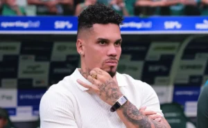 Paulinho demonstra cautela e revela expectativa para retorno ao Palmeiras: “Transição física é um pouco diferente”