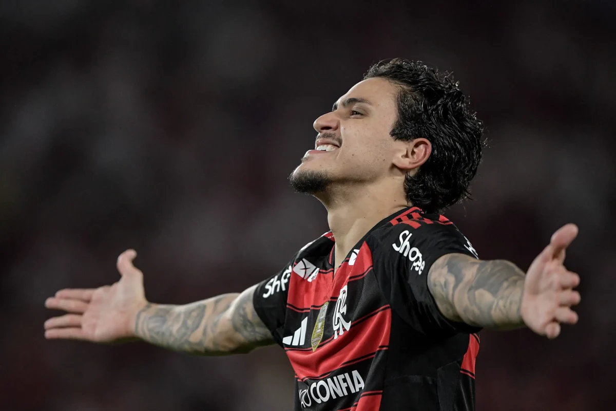 Pedro busca igualar Gabigol, ser artilheiro do Flamengo no século e superar marca de Doval no Maracanã
