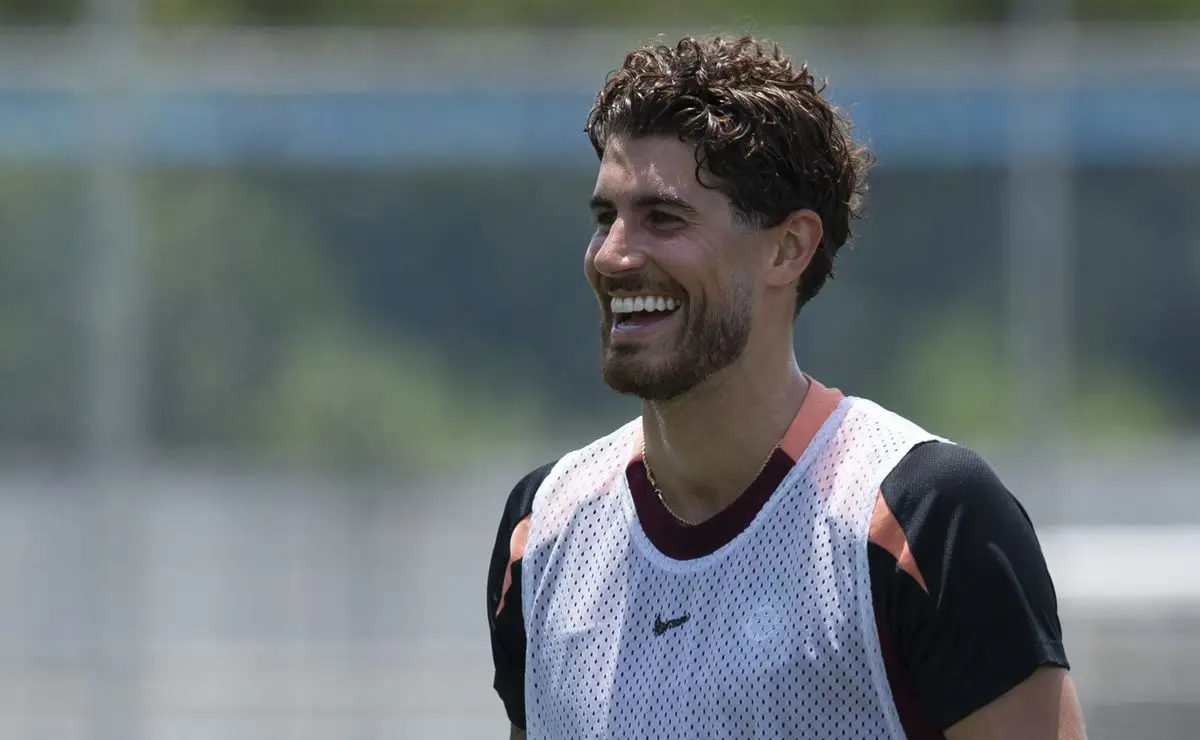 Pedro Raul, dispensado no Corinthians, é alvo da Chapecoense, mas empréstimo se mantém como opção. Pedro Raul, dispensado no Corinthians, é alvo da Chapecoense, mas empréstimo se mantém como opção.