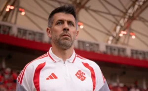 Pezzolano aprova e Inter encaminha saídas de Gustavo Prado, Richard e Clayton Sampaio