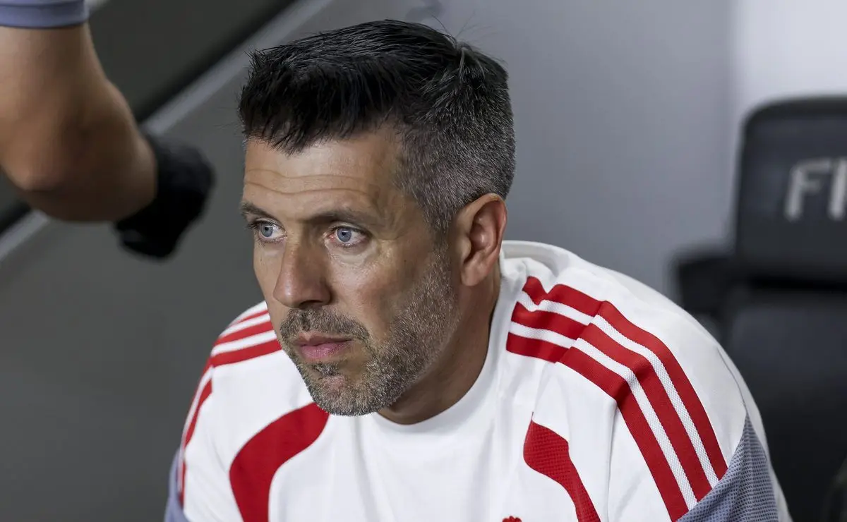 Pezzolano aposta em time mais fresco em Internacional x Chapecoense Pezzolano aposta em time mais fresco em Internacional x Chapecoense