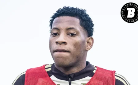 Plata desfalca o Remo e rumores sobre saída do Flamengo se intensificam. Plata desfalca o Remo e rumores sobre saída do Flamengo se intensificam.