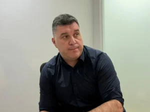 Polícia identifica associação criminosa em esquema de fraudes com camarotes no São Paulo, e aliado de Casares é investigado.