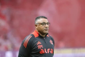 Por que o São Paulo apressou a contratação de Roger Machado após a saída de Crespo