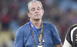 Presidente do Flamengo celebra título do Carioca e expõe clima tenso no clube