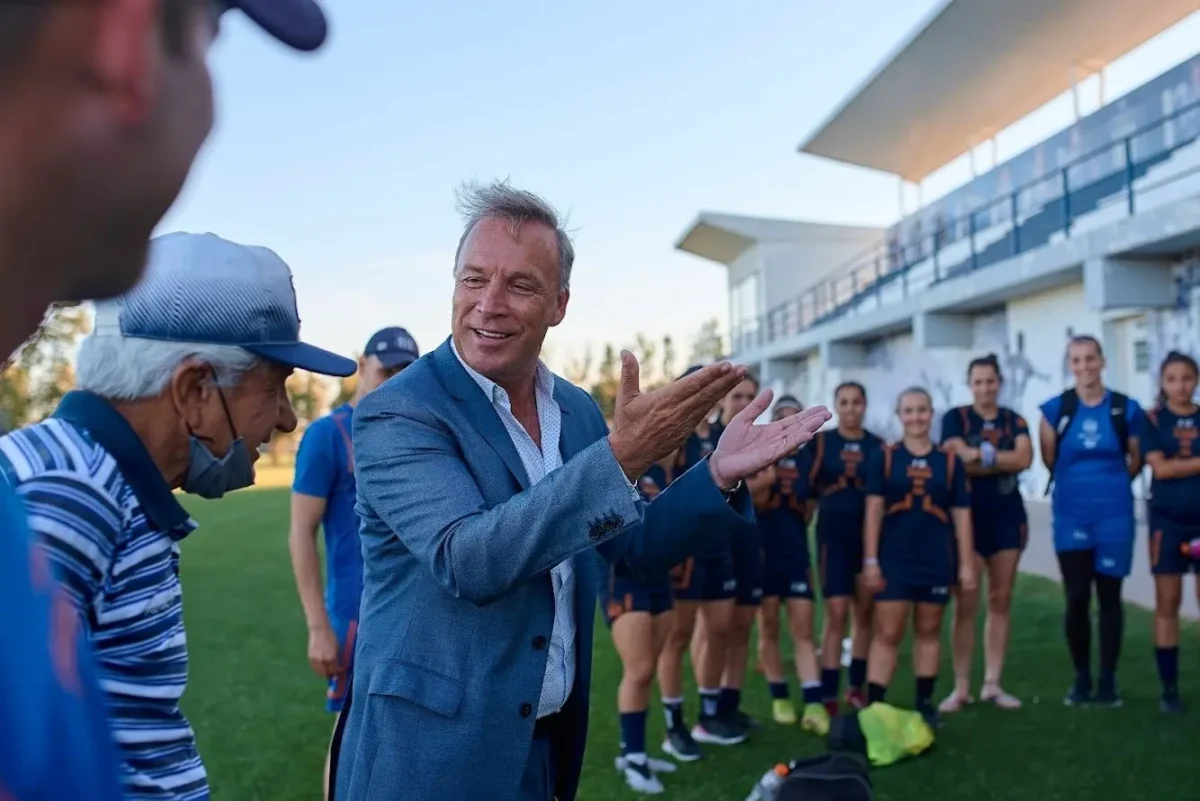 Presidente do Talleres confirma avanço em acordo com Corinthians por dívida de Garro