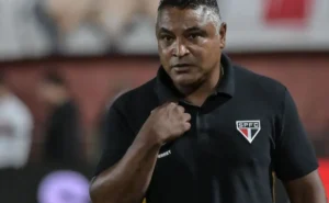 Rafael Carioca elogia Roger Machado e projeta sucesso no São Paulo