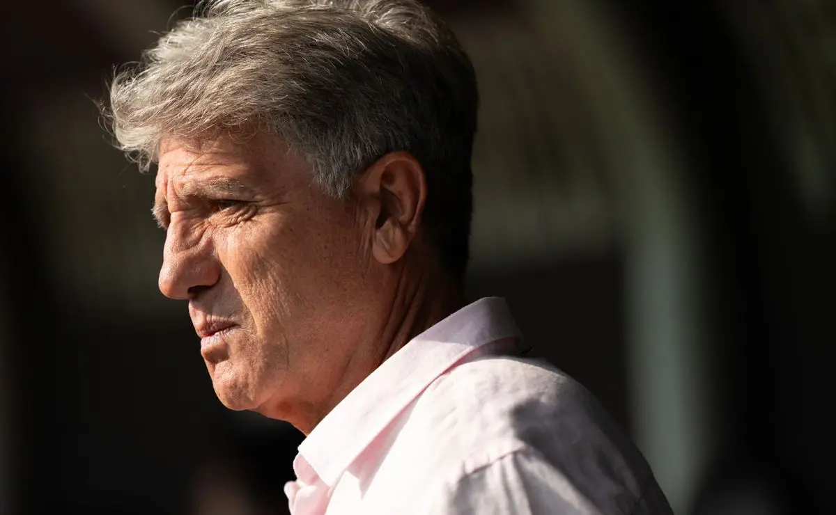 Renato alcança em quatro jogos com o Vasco o desempenho que Diniz obteve em 13 partidas