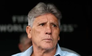 Renato Gaúcho rejeita nova proposta do Vasco por discordância salarial e encerra negociação