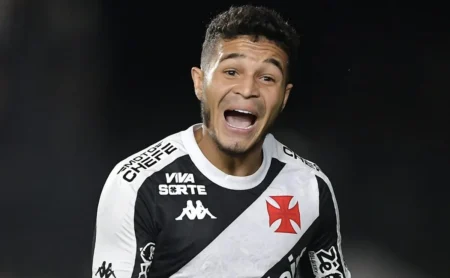 Renato Gaúcho prioriza recuperação de jogadores e adia reforços no Vasco